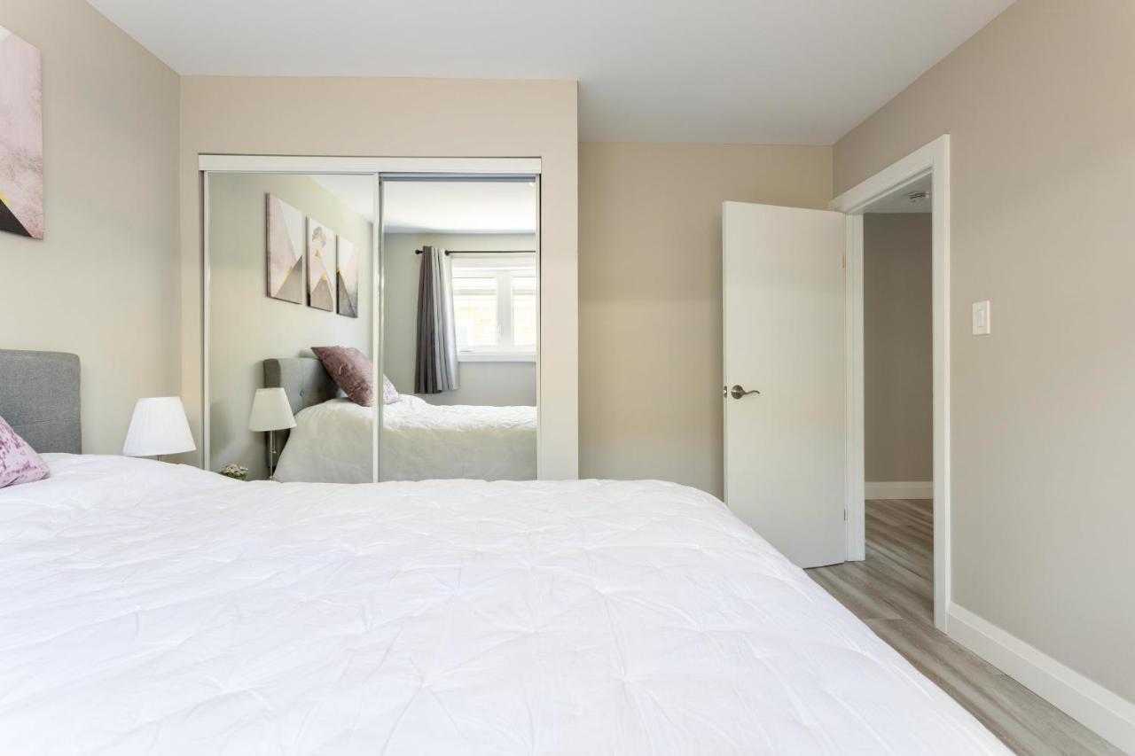 Entire 2 Bedroom Apartment Downtown - U2 Kitchener Ngoại thất bức ảnh